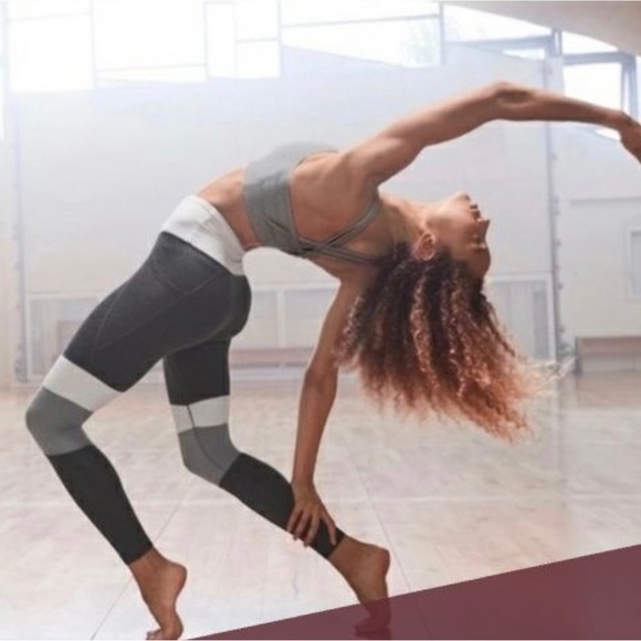 Athleta Modblock Salutation Grey White Leggings Size XS - Picture 3 of 6